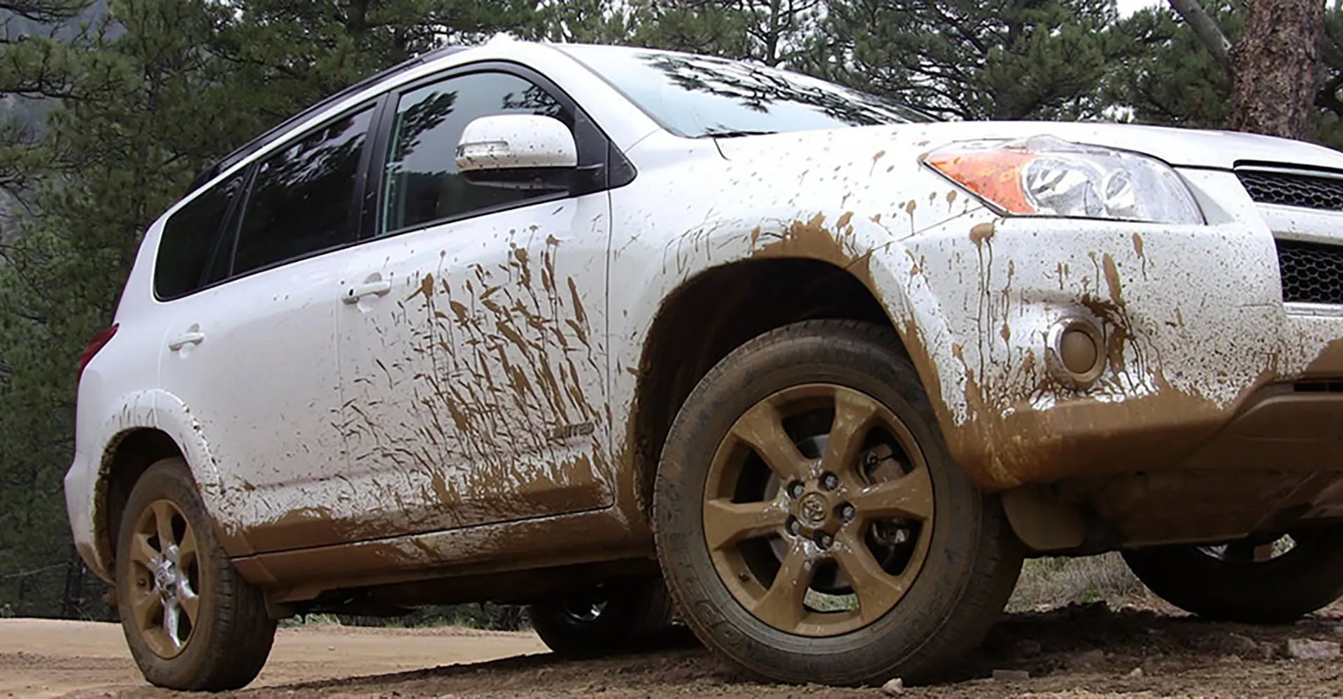 Reliable NGO Car Rental in Uganda – Affordable 4x4 Vehicles for Fieldwork & Projects